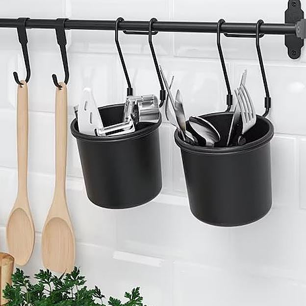 Los recipientes de cocina de Ikea son perfectos para guardar los cubiertos y encontrarlos fácilmente.