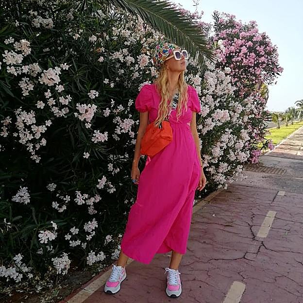 Cinco vestidos con aberturas laterales de H&M que podrás ponerte tanto con sandalias como con zapatillas