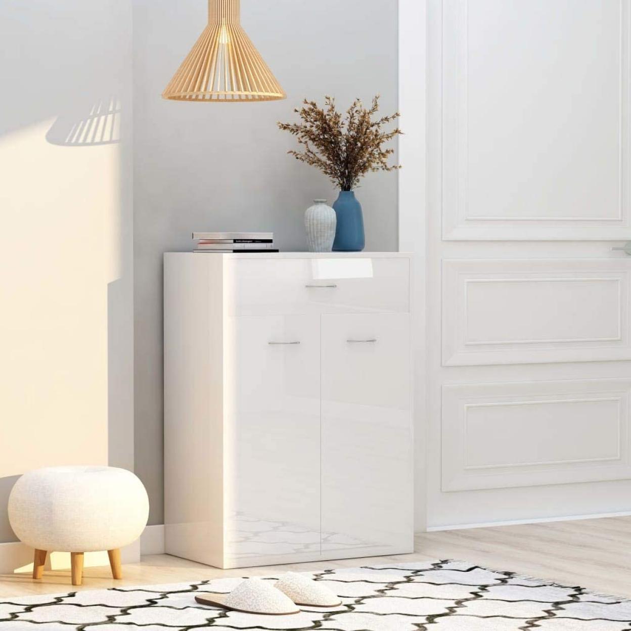 Los zapateros son la nueva apuesta para conseguir un recibidor muy útil y moderno al mismo tiempo.