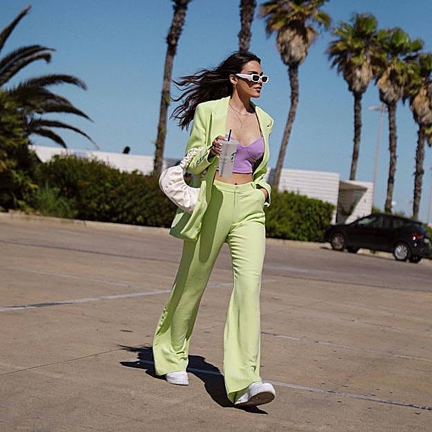 Estos son los trajes todoterreno de Sfera más elegantes y favorecedores que necesitas en tu armario