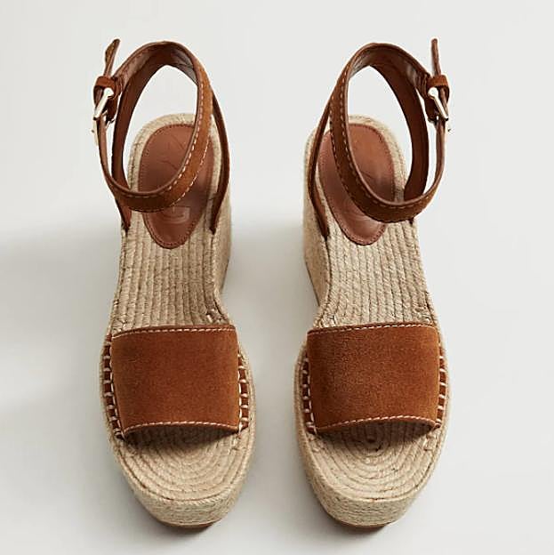 Las alpargatas de Mango Outlet están rebajas más de un 30%.