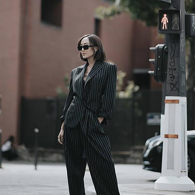 Aprovecha las rebajas de Pull&Bear para hacerte con las blazers que te solucionarán tus looks de oficina