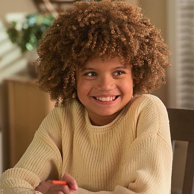 Carsyn rose, la joven actriz protagonista de la serie de Apple TV+, Ámbar Dorado.