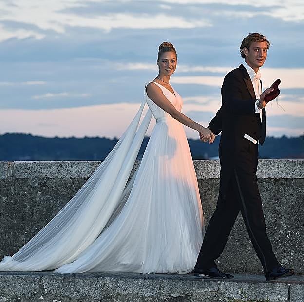 Así fue la blindada boda de Beatrice Borromeo y Pierre Casiraghi: un duelo Charlène versus Carolina de Mónaco que nadie vio, momentos Titanic y un coche enano