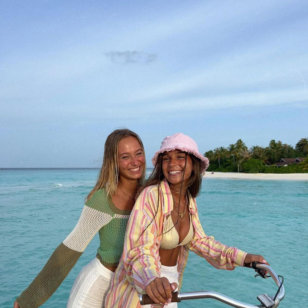 Cuatro colonias unisex ligeras, elegantes y muy duraderas que huelen genial