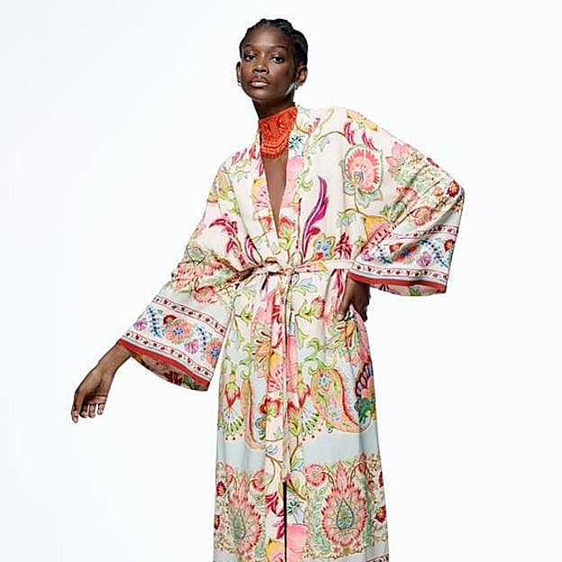 Imagen principal - Los kimonos de Zara, Sfera y Parfois