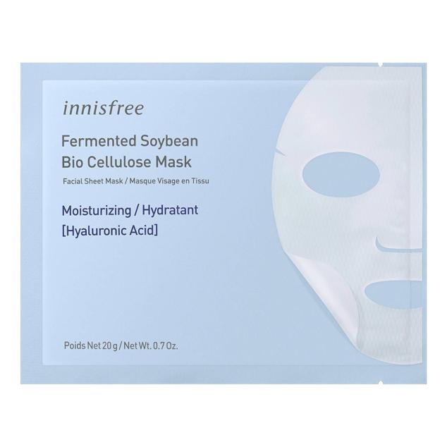 Fermented Soybean Bio Cellulose Mask de Innisfree se trata de una mascarilla cinco en uno que aporta una intensa hidratación, aumenta la elasticidad, reafirma, rellena y refresca la piel con una mezcla de ácido hialurónico, loto y vitamina E, mientras refuerza la barrera cutáneo a través de la soja fermentada.