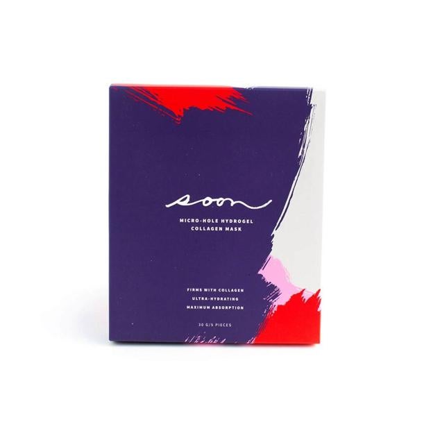 Micro-Hole Hydrogel Collagen Face Mask de Soon es una mascarilla de hidrogel con micro agujeros que se adhiere al rostro a la perfección para garantizar la correcta absorción de la fórmula. Está enriquecida con algas reafirmantes, iluminadoras, hidratantes y con alta carga antioxidante que protege de los radicales libres. El ácido hialurónico hidrata y corrige arrugas con ayuda de la vitamina E. La rosa suaviza y aporta luminosidad. Y, el colágeno hidrolizado potencia la elasticidad de la tez.