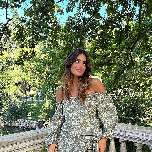 Liberty Print, así se llama el estampado floral que sienta bien a todas las edades: los mejores básicos para conseguir un look juvenil