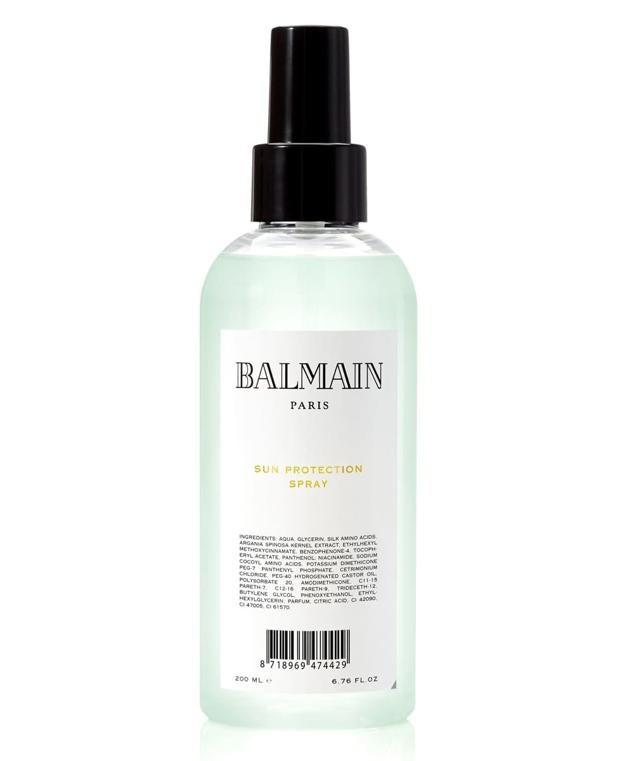 Una formulación enriquecida con filtros de protección UVA y UVB que ayudan a nutrir y acondicionar el cabello expuesto al sol, como a otros factores externos como el cloro, la sal… Es de Balmain Hair. Precio: 35 €. 