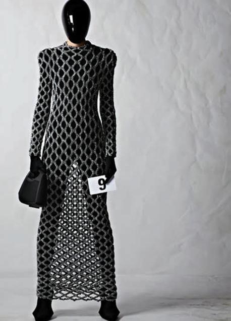 Imagen - Modelo de Demna Gvasalia para Balenciaga.