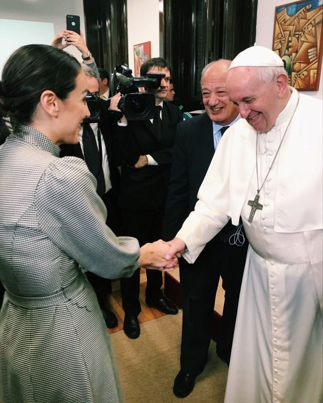 Mucho se ha comentado durante años la ferviente fe de Tamara Falcó. De hecho, llegó a comentar en alguna ocasión que se había planteado ser monja. Por eso, conocer al Papa fue uno de los momentos más especiales de su vida.