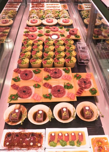 Imagen - El mostrador de Tatún y su espectacular variedad de platos con el atún como protagonista. / TATÚN