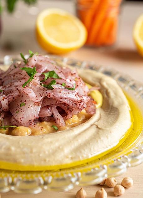 Imagen - Una de las siete recetas de hummus del Barganzo, que lleva el nombre de local. /BARGANZO