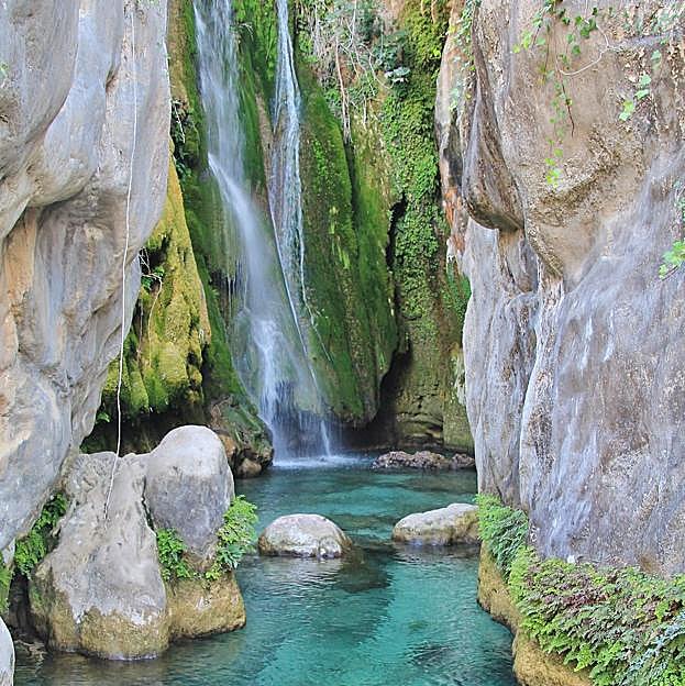 Las fuentes del Algar situadas en Benidorm son de agua dulce.