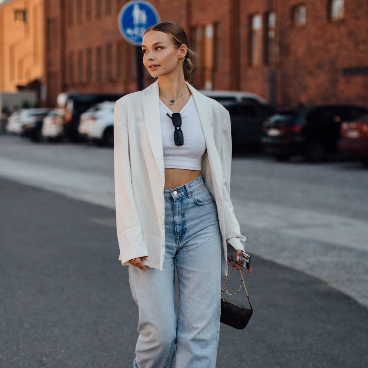 Los vaqueros combinan con cualquier blusa, camisa o camiseta