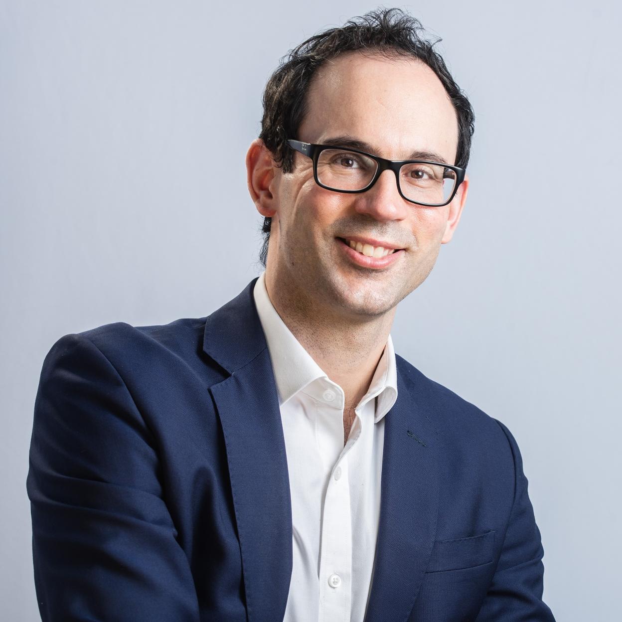 Andrew Birnie, dermatólogo especializado en cáncer de piel y uno de los fundadores de Altruist, la firma de protectores solares que arrasa en el mundo entero por su alta eficacia y seguridad.