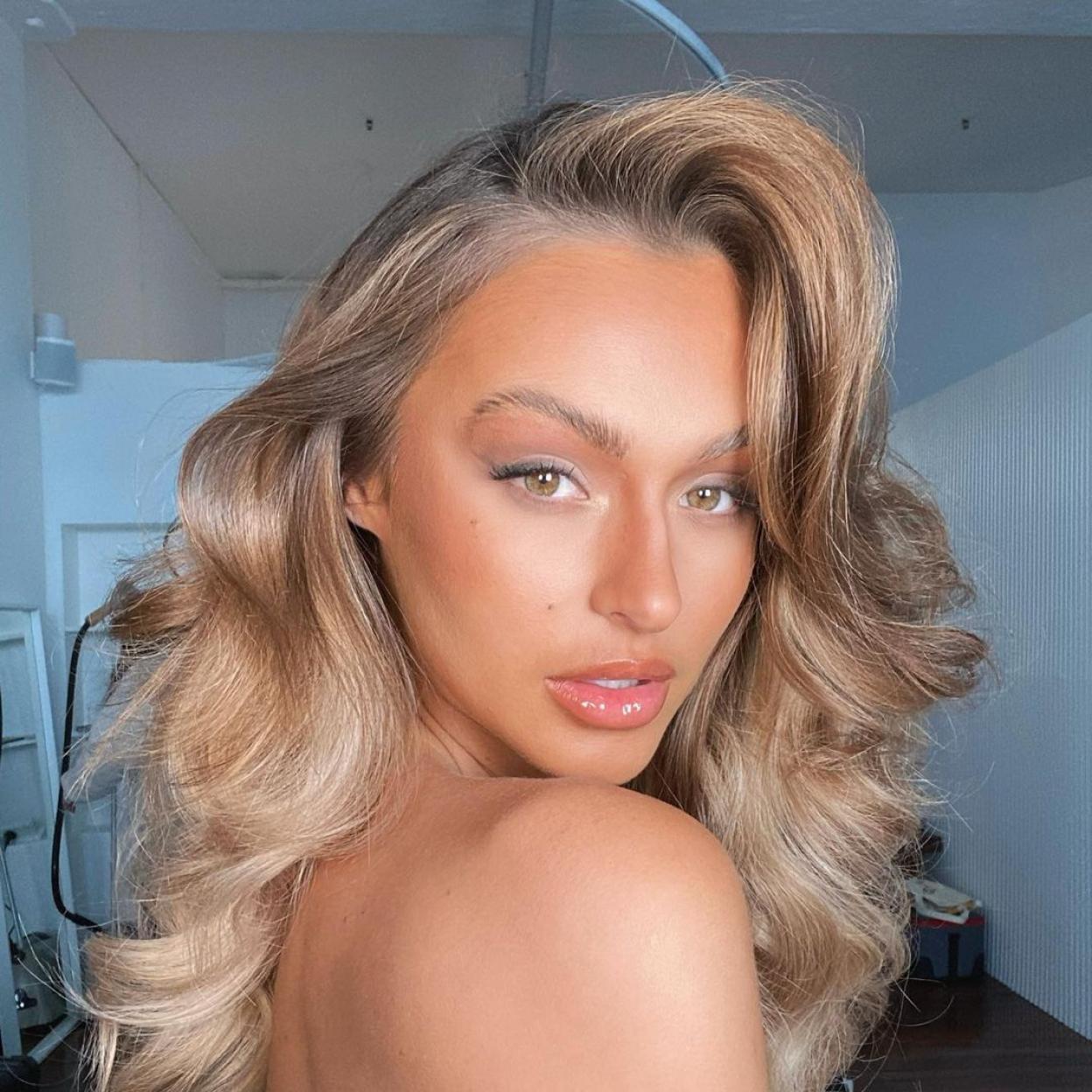 Pinch Hair, el truco definitivo para darle volumen y textura al cabello