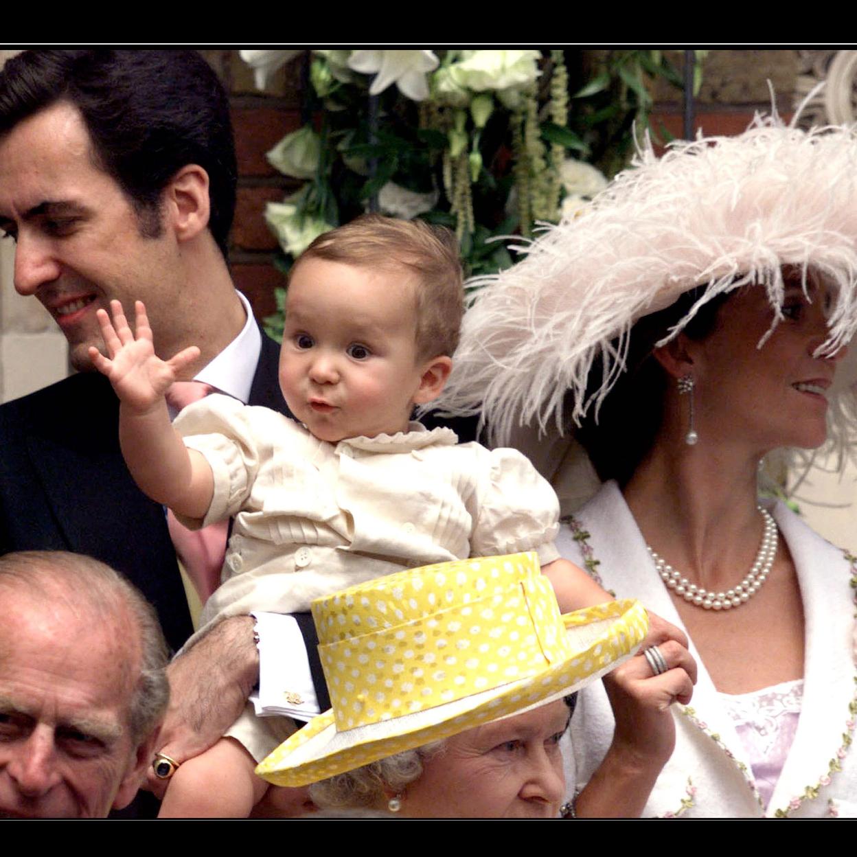 Felipe Juan Froilán de Todos los Santos de bebé junto a sus padres, Jaime de Marichalar y la infanta Elena