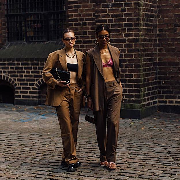 Americana, chaleco y pantalón: este traje de Massimo Dutti es la mejor elección