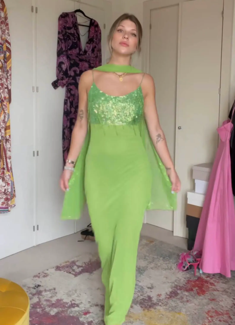 Imagen - Anita Matamoros con el chal en el cuello.