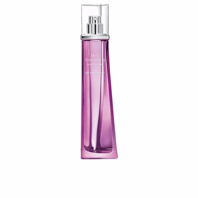 Very Irresistible contiene un aroma intenso y femenino conformado por cinco rosas y el anís estrellado. Además, cuenta con vainilla y pachulí, los aromas más repetidos este otoño. Es de Givenchy. Precio: 69,95 €.