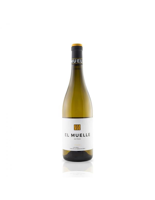 Desde las bodegas Luis Pérez llega este vino blanco elaborado con uva Palomino y Pedro Ximénez y de origen gaditano. De carácter muy marcado, sus fragancias frutales y su ligereza lo convierten en un vino sabroso y fresco que sorprende y agrada en la primera copa. Perfecto para acompañar pescados y sushi, es otra excelente muestra de la calidad de los vinos andaluces que beben los vientos del Atlántico y el Mediterráneo. 10,90 euros.