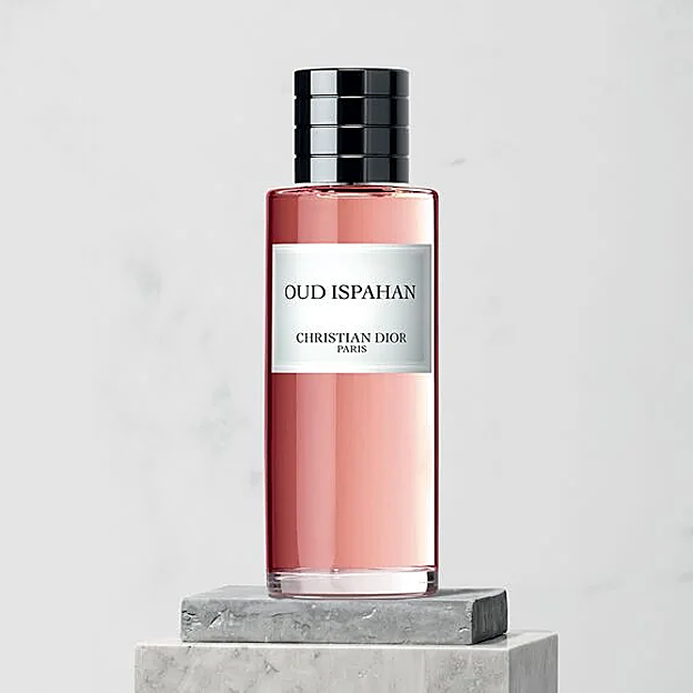 El perfume de Dior cuesta 120 euros.