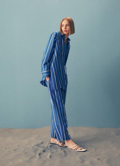 Imagen - Pantalón a rayas azul y blanco de Massimo Dutti