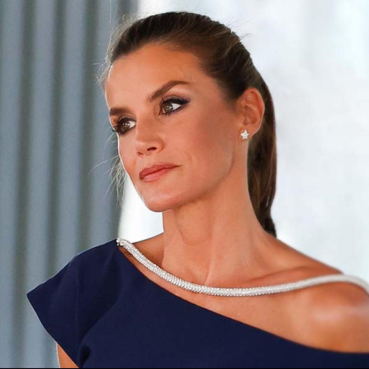 La reina Letizia sufre de metatarsalgia.