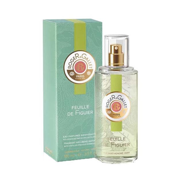 Feuille de Figuier es una fragancia fresca que recuerda a los días de verano en el campo, por la combinación de cítricos en sus notas de salida, con hojas de higuera y esencia de neroli en su corazón. El punto amaderado, viene por su base con cedro y benjuí, un tipo de resina.