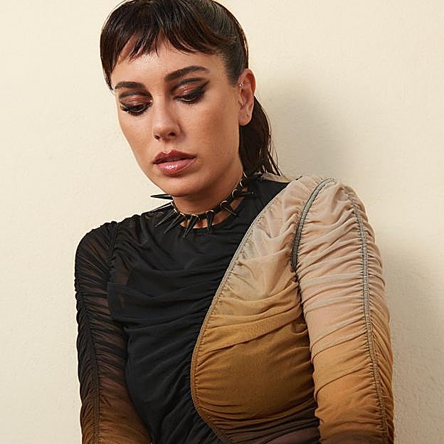 Imagen principal - Cómo hacer el eyeliner flotante que levanta el párpado caído y que es el favorito de las famosas