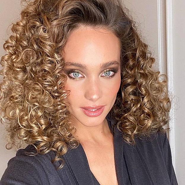 Cremas super hidratantes de peinado para método curly que fortalecen, controlan el encrespamiento y realzan los rizos sin esfuerzo