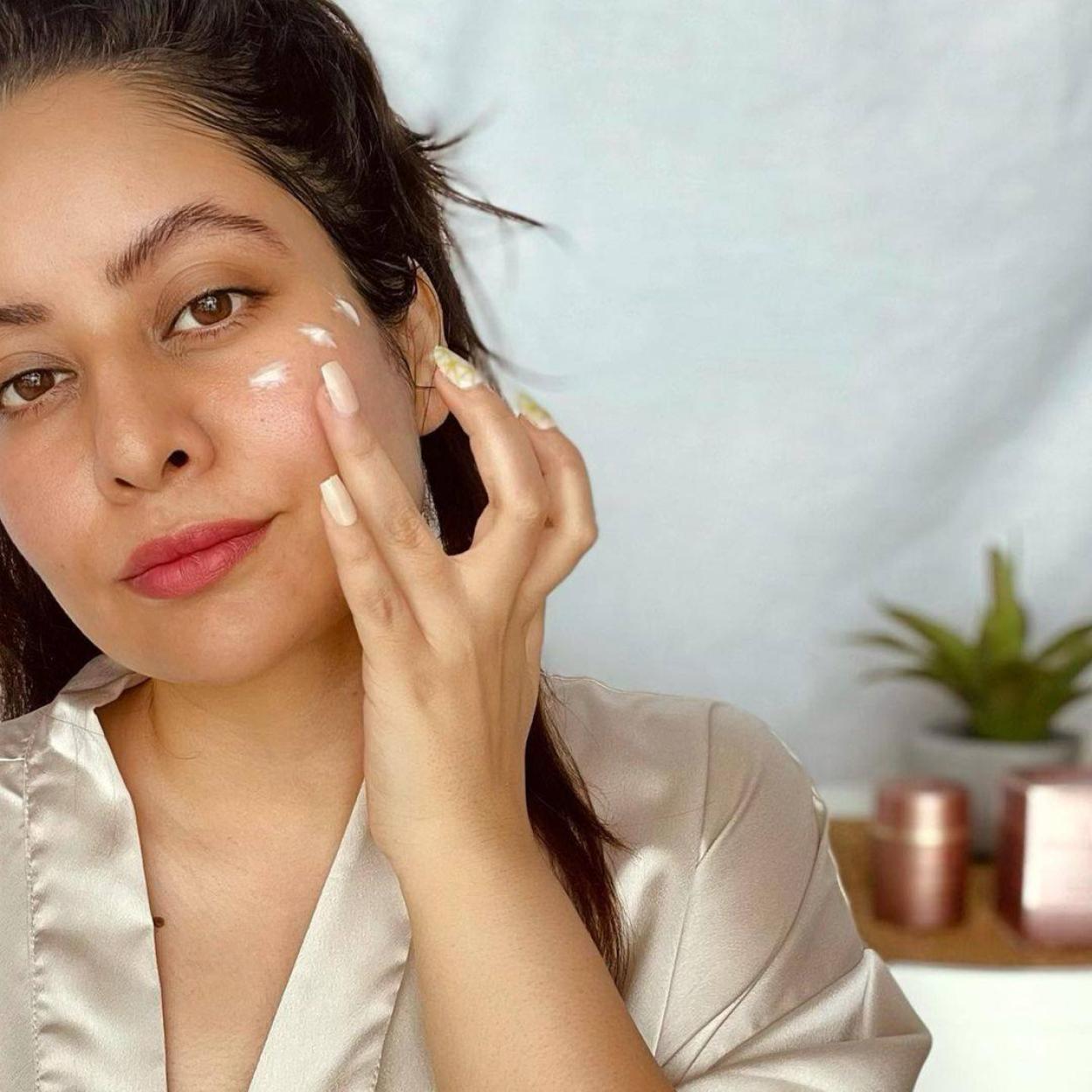 Consigue un contorno de ojos liso y sin arrugas como el de esta experta beauty