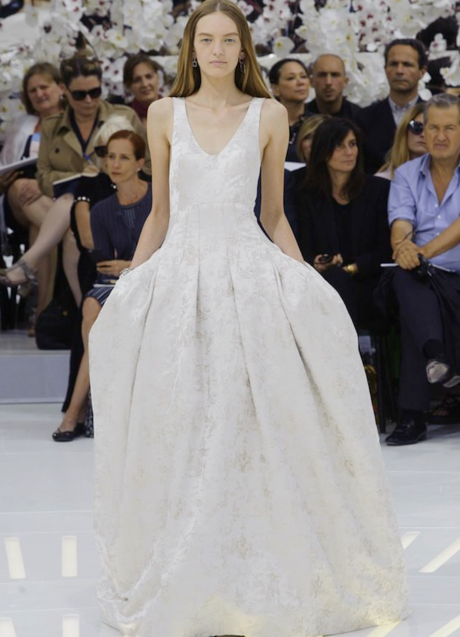 Imagen - El vestido de Dior en el que se inspiró Olive Ensley para diseñar su vestido de novia rosa (FOTO: D.R.)