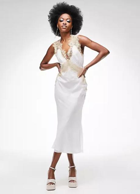 Imagen - Vestido lencero midi de ASOS. 