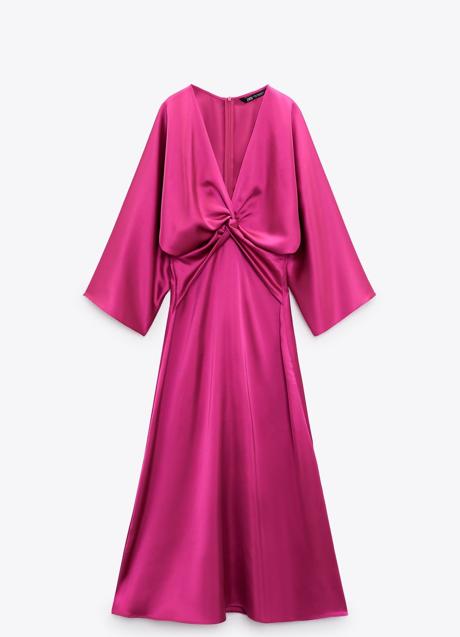 Imagen - Vestido fruncido de Zara. Foto: Zara.