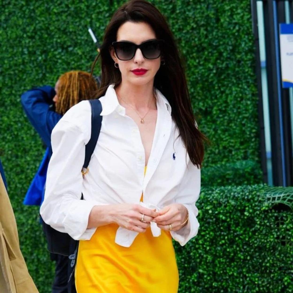 El truco fácil y rápido de las famosas para seguir aprovechando los vestidos lenceros