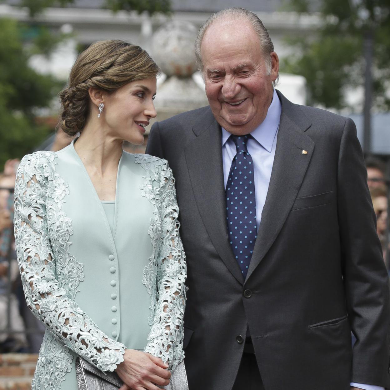 La reina Letizia junto al emérito, don Juan Carlos de Borbón