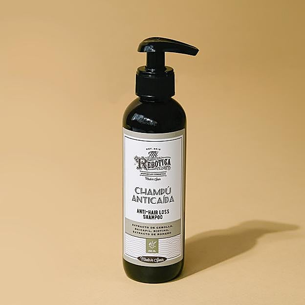 El champú anticaida de Mi Rebotica.