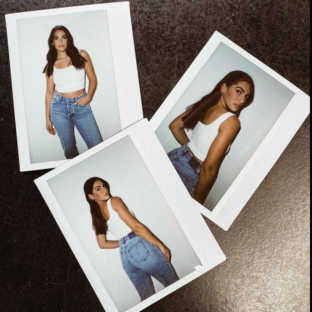 La modelo Lorena Durán con vaqueros.