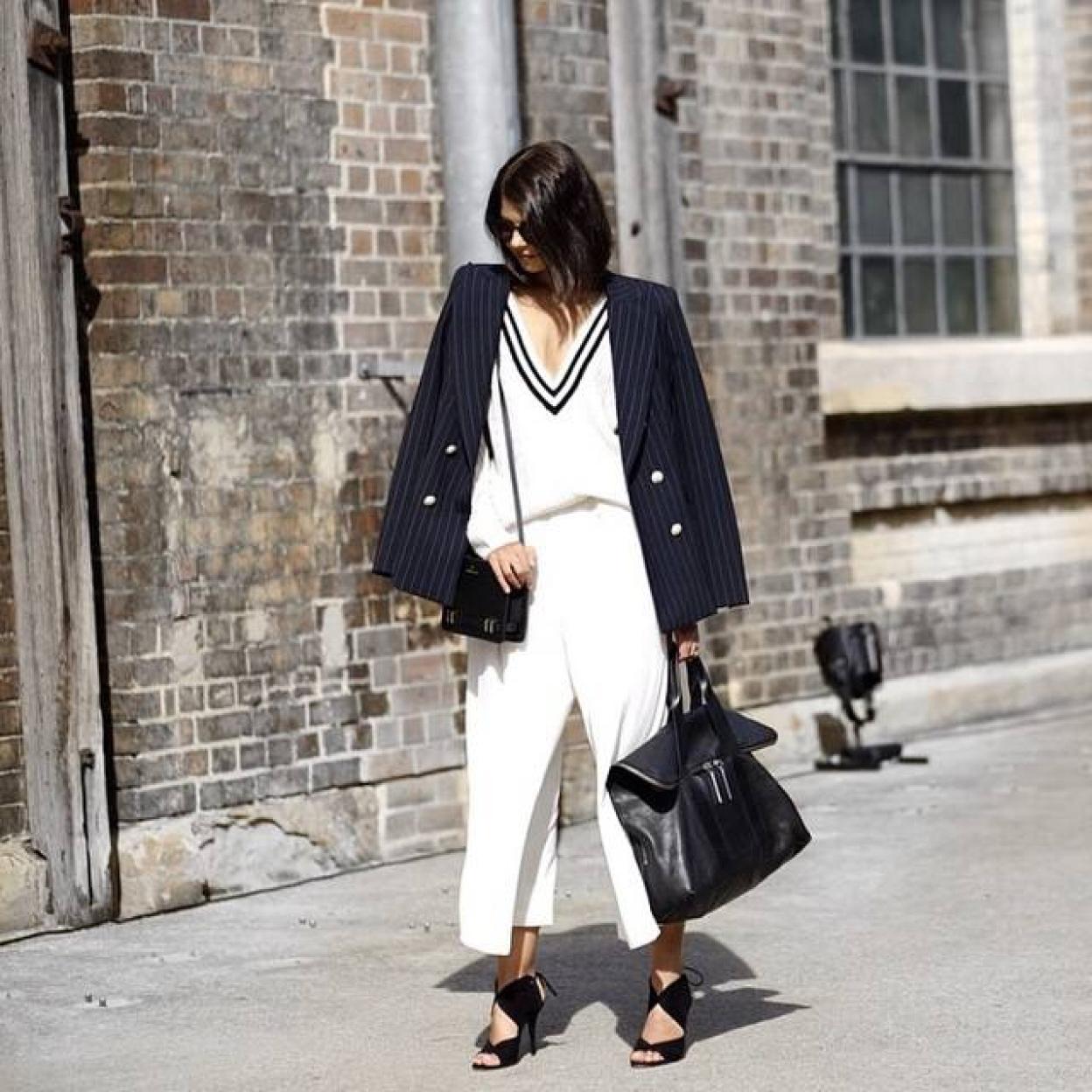 El street style confirma que los jerséis varsity son la tendencia ponible y cómoda de la temporada