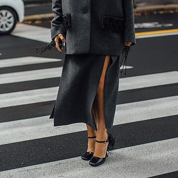 Manual de estilo para llevar tu falda midi y arrasar con tu look de otoño