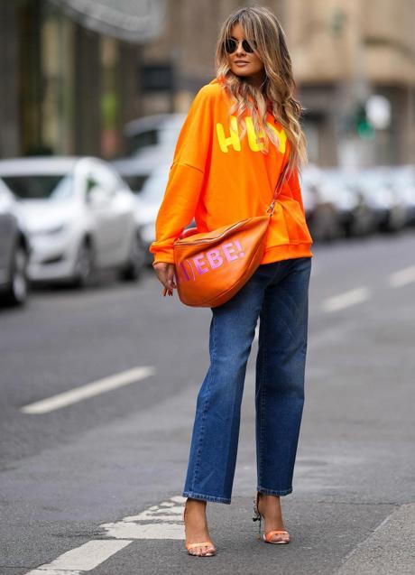 Imagen - Juvenil y cómodo, la sudadera se convierte en una opción más que considerable para tus vaqueros rectos/@GITTABANKO