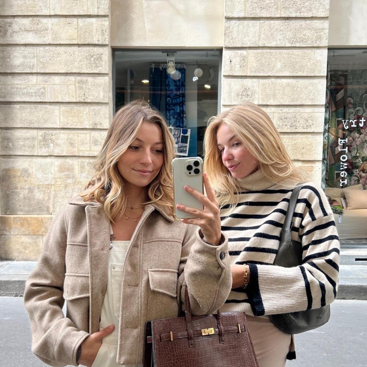 Las influencers lucen estilismos a base de básicos que destacan por su atemporalidad y versatilidad.