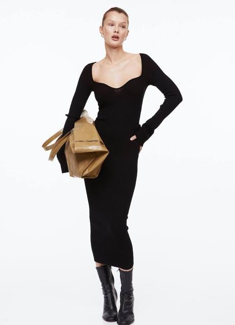 Imagen - Vestido midi bodycon de punto con escote corazón