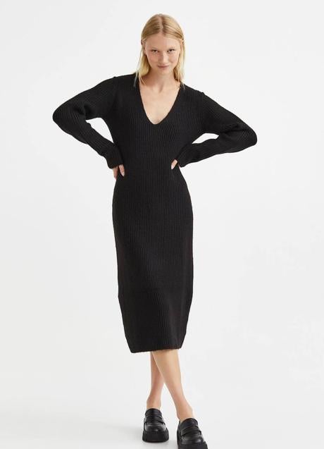 Imagen - Vestido midi de punto con cuello de pico