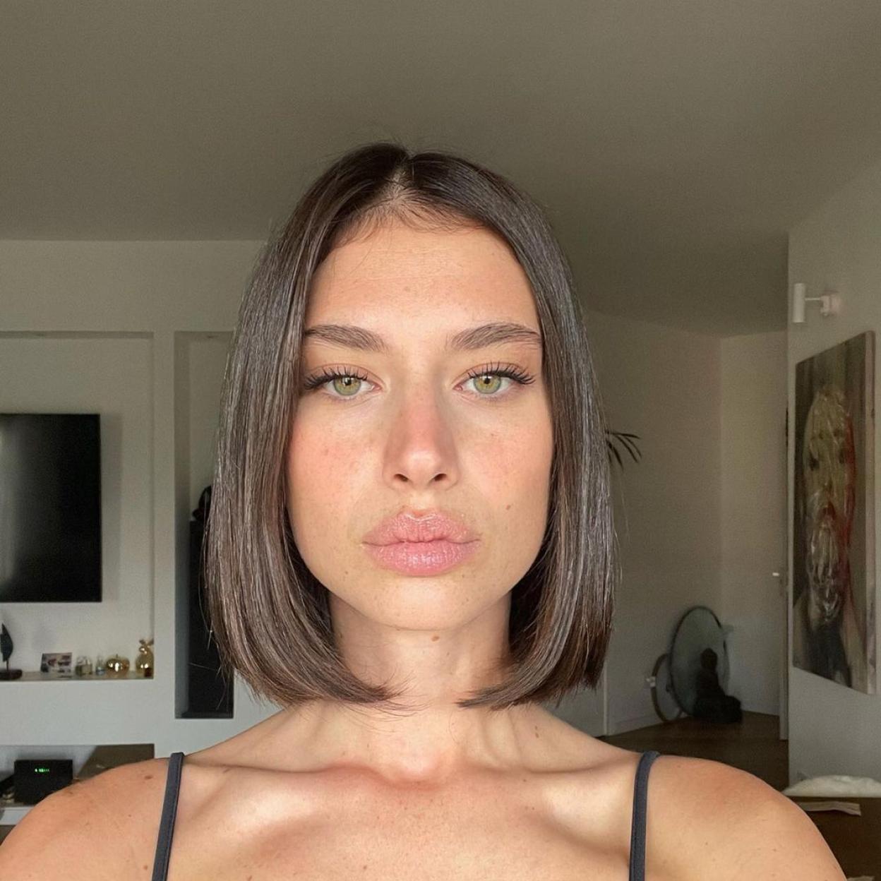 La influencer presume de un rostro elástico, firme y sin arrugas.