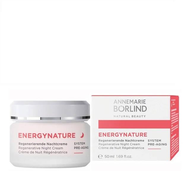 Energynature Regenerative Night Cream de AnneMarie Borlind regenera, protege y revitaliza la piel a través de una mezcla de cafeína energizante que tonifica y promueve la luminosidad, escualeno hidratante, manteca de karité para suavizar y aumentar la elasticidad y aceite de jojoba que ayuda a la hidratación, luminosidad y alisamiento de la piel. Cómpralo aquí