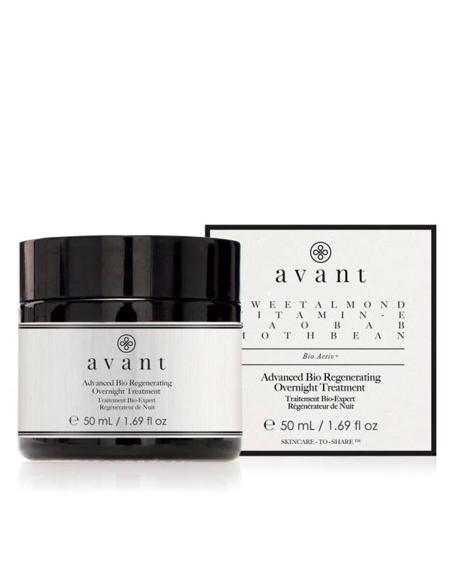 Advanced Bio Regenerating Overnight Treatment de Avant revitaliza y regenera la piel aportando hidratación, luminosidad, suavidad y uniformidad, al tiempo que estimula la síntesis de colágeno para corregir los signos de la edad gracias al Matrixyl 3000. Por su parte, las mantecas de cacao y karité nutren, suavizan y potencian la elasticidad, junto al ácido hialurónico que hidrata al máximo, tersa y redensifica. Cómpralo aquí